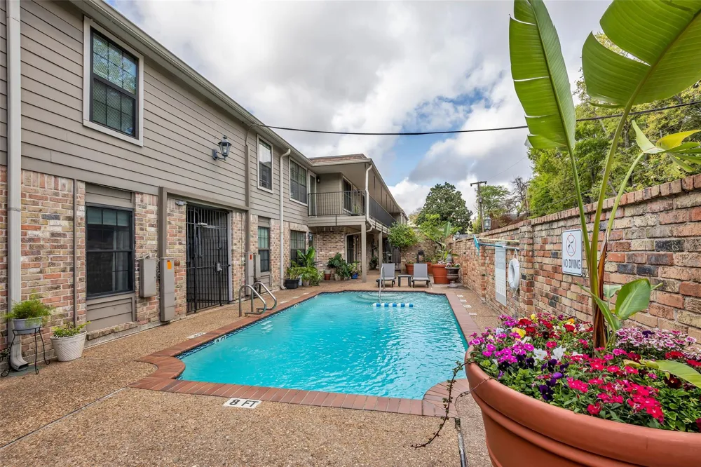 606 Marshall Street #B6 Houston, TX 77006