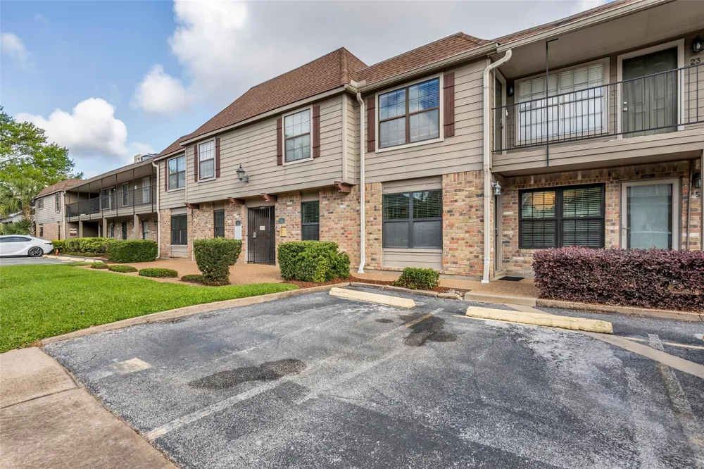 606 Marshall Street #B6 Houston, TX 77006