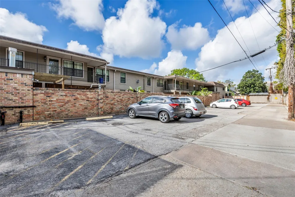 606 Marshall Street #B6 Houston, TX 77006