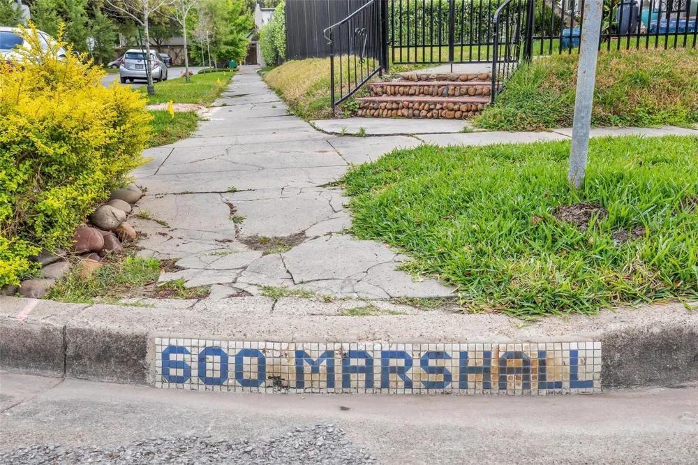 606 Marshall Street #B6 Houston, TX 77006