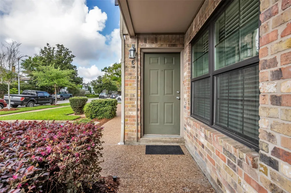 606 Marshall Street #B6 Houston, TX 77006