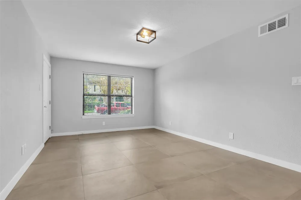 606 Marshall Street #B6 Houston, TX 77006