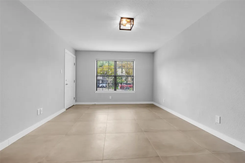 606 Marshall Street #B6 Houston, TX 77006