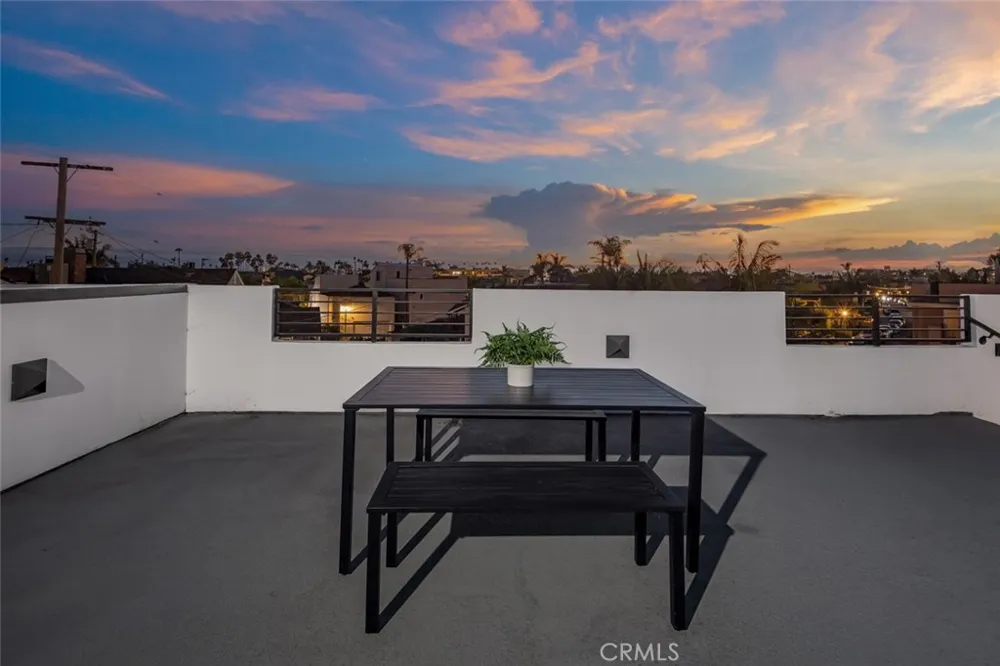 5776 Campo Walk Long Beach, CA 90803