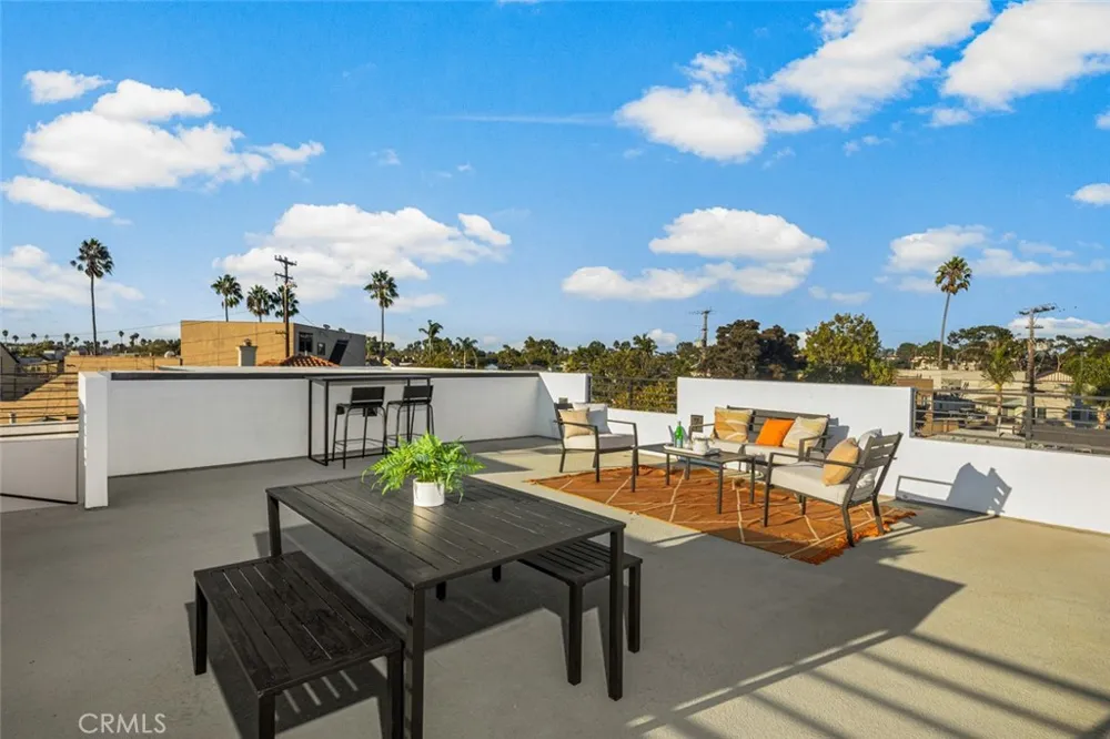 5776 Campo Walk Long Beach, CA 90803