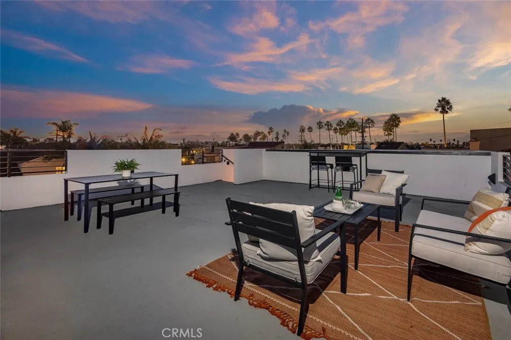 5776 Campo Walk Long Beach, CA 90803