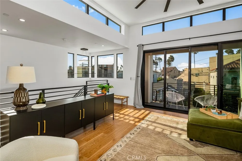 5776 Campo Walk Long Beach, CA 90803