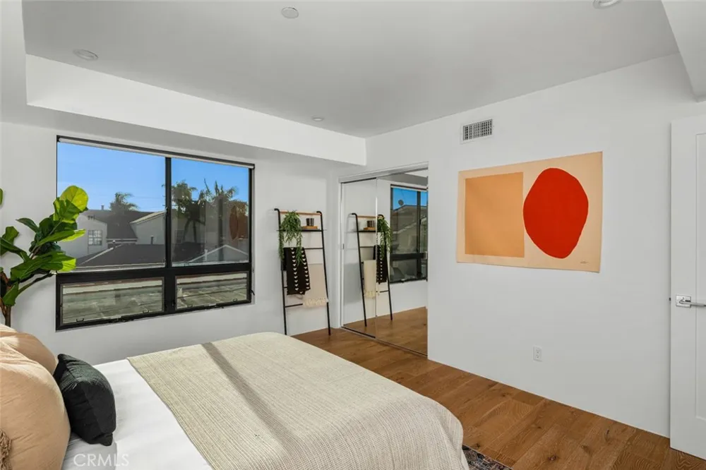 5776 Campo Walk Long Beach, CA 90803