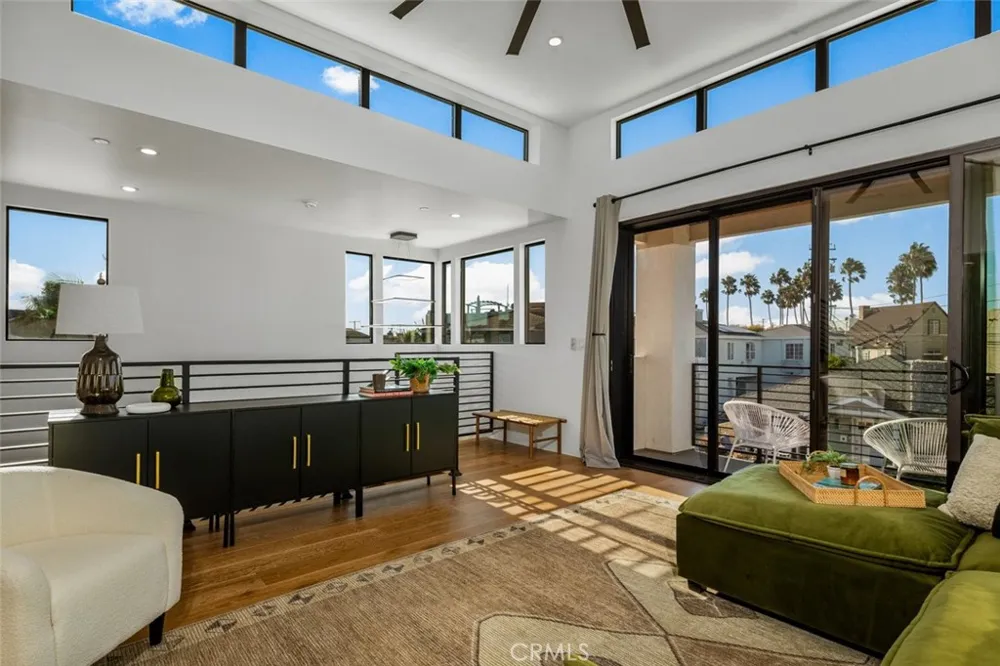5776 Campo Walk Long Beach, CA 90803
