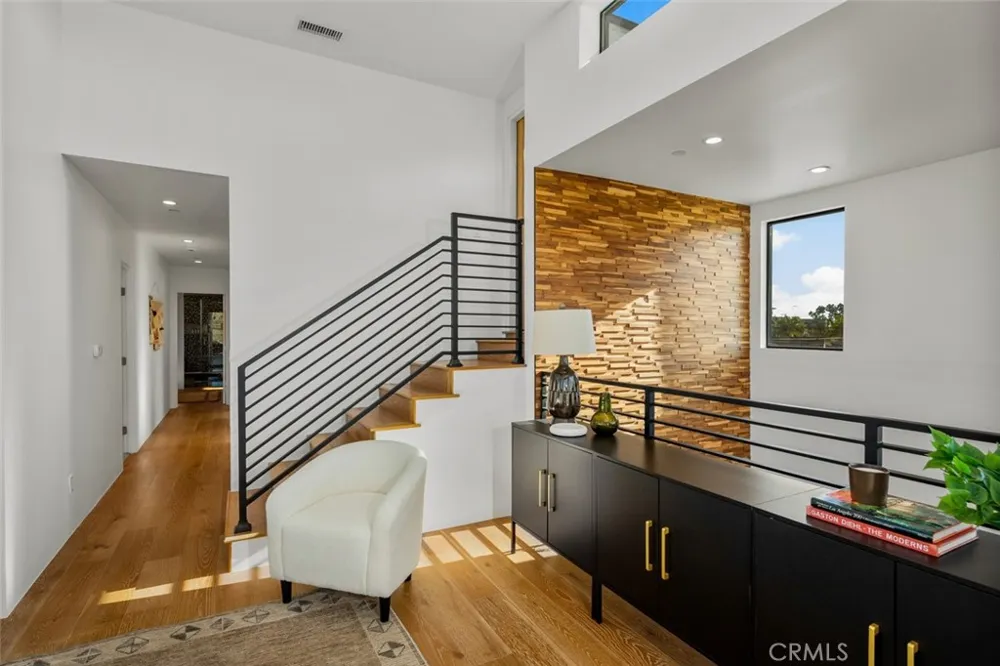 5776 Campo Walk Long Beach, CA 90803