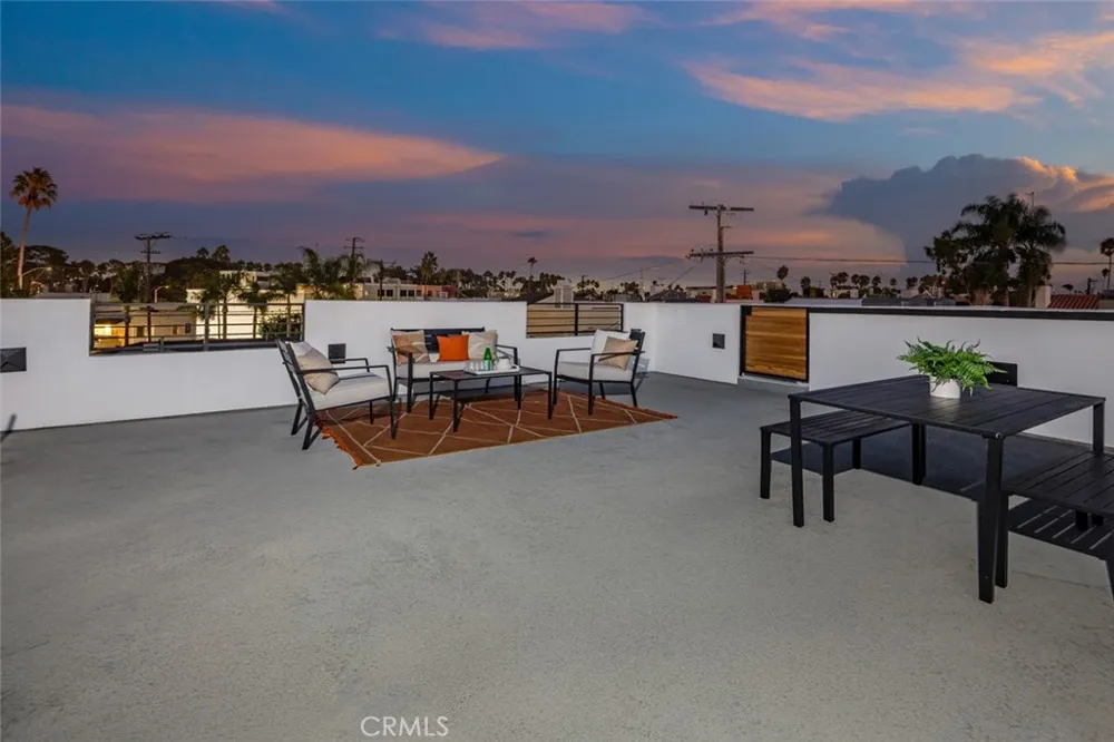 5776 Campo Walk Long Beach, CA 90803