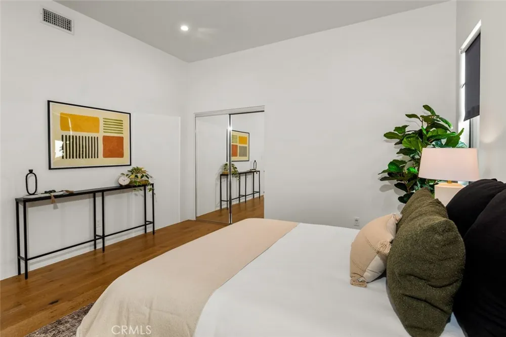 5776 Campo Walk Long Beach, CA 90803