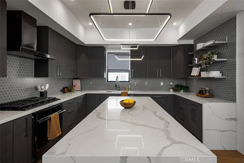 5776 Campo Walk Long Beach, CA 90803
