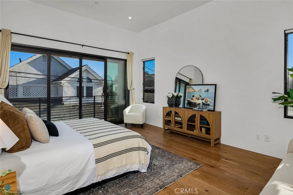 5776 Campo Walk Long Beach, CA 90803