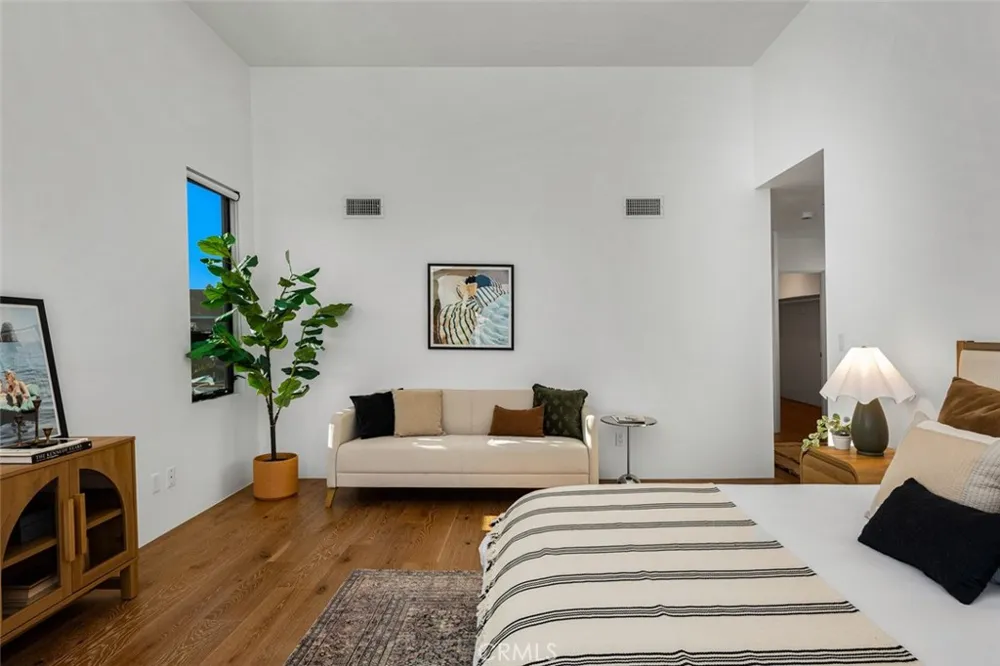5776 Campo Walk Long Beach, CA 90803