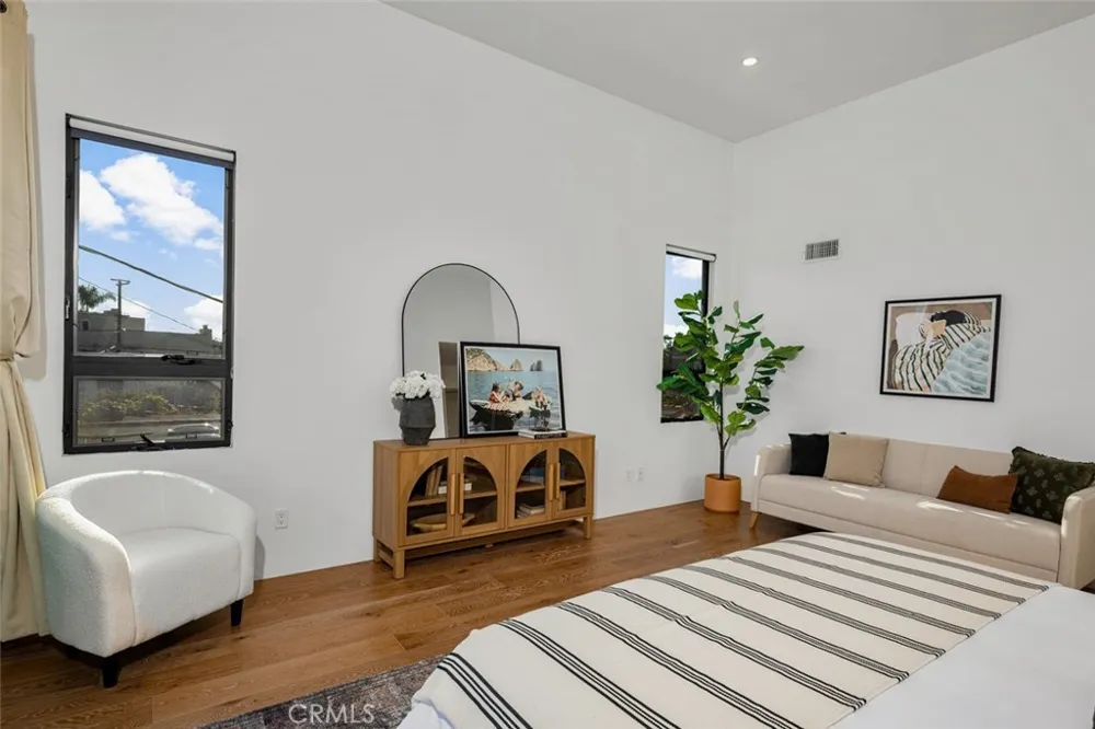 5776 Campo Walk Long Beach, CA 90803