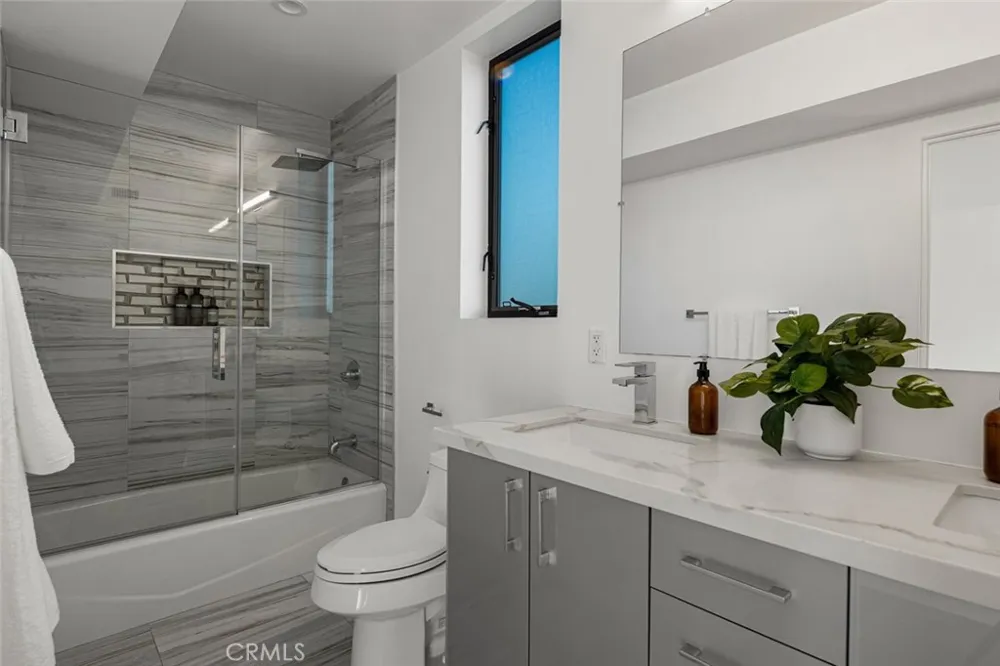 5776 Campo Walk Long Beach, CA 90803