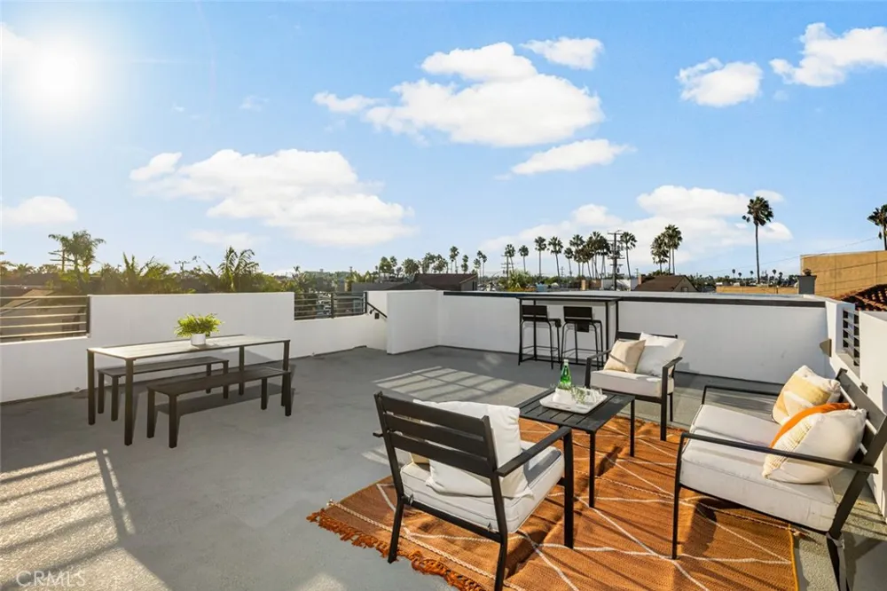 5776 Campo Walk Long Beach, CA 90803