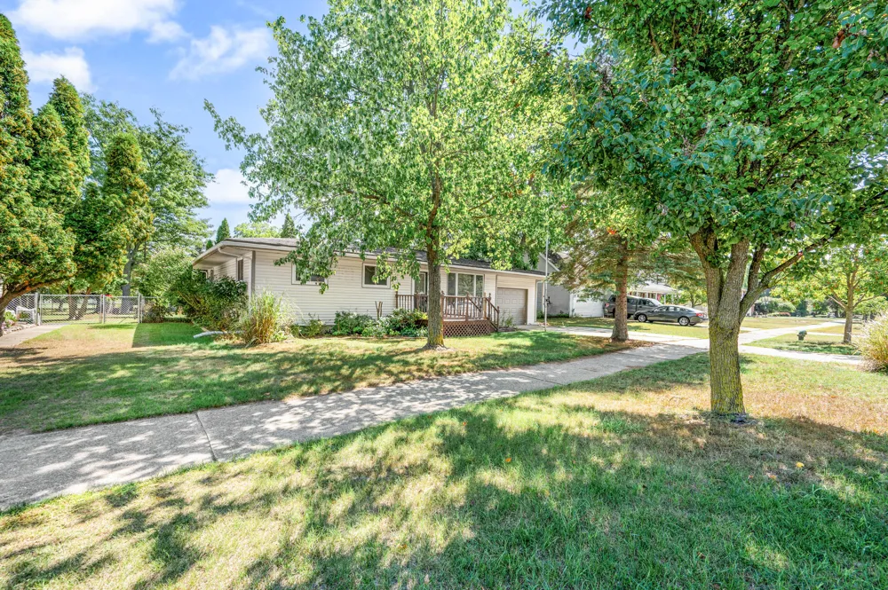 623 Lilac Avenue Big Rapids, MI 49307