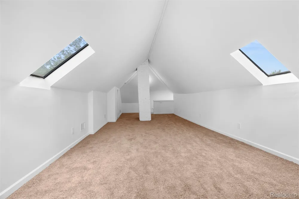 637 Manistique Street Detroit City, MI 48215