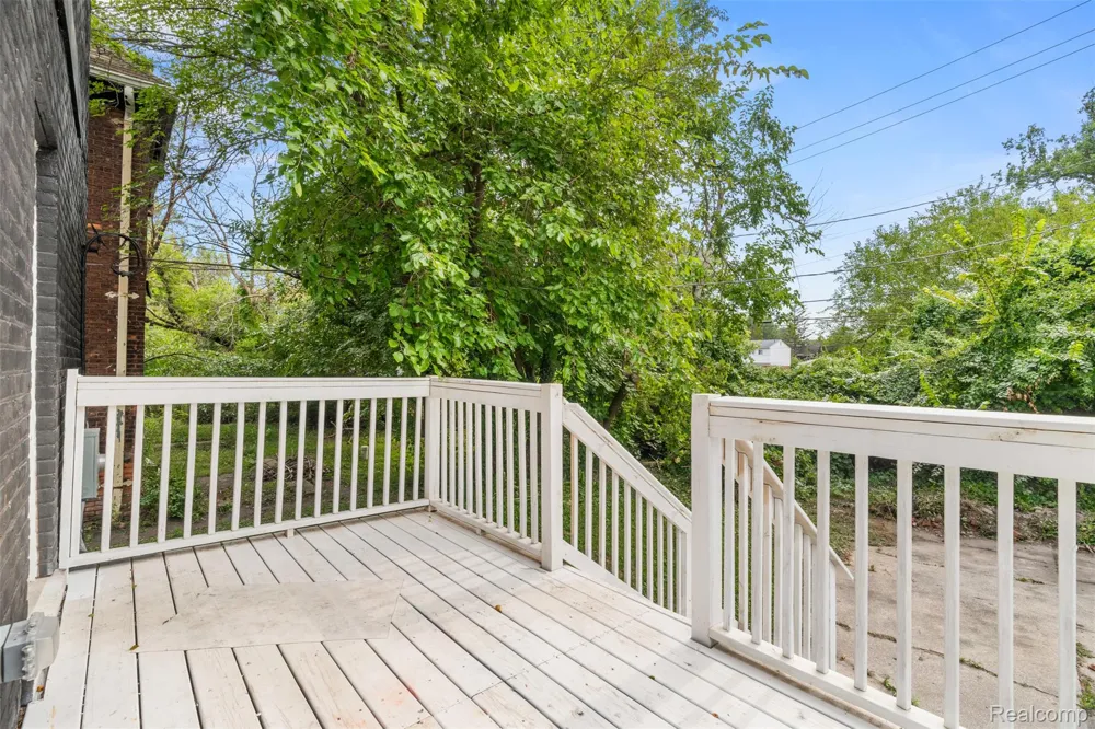637 Manistique Street Detroit City, MI 48215