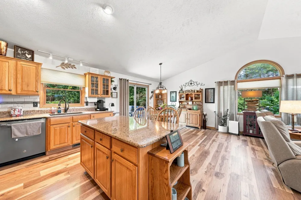 7220 S Jamie Drive Riverside Township, MI 49657