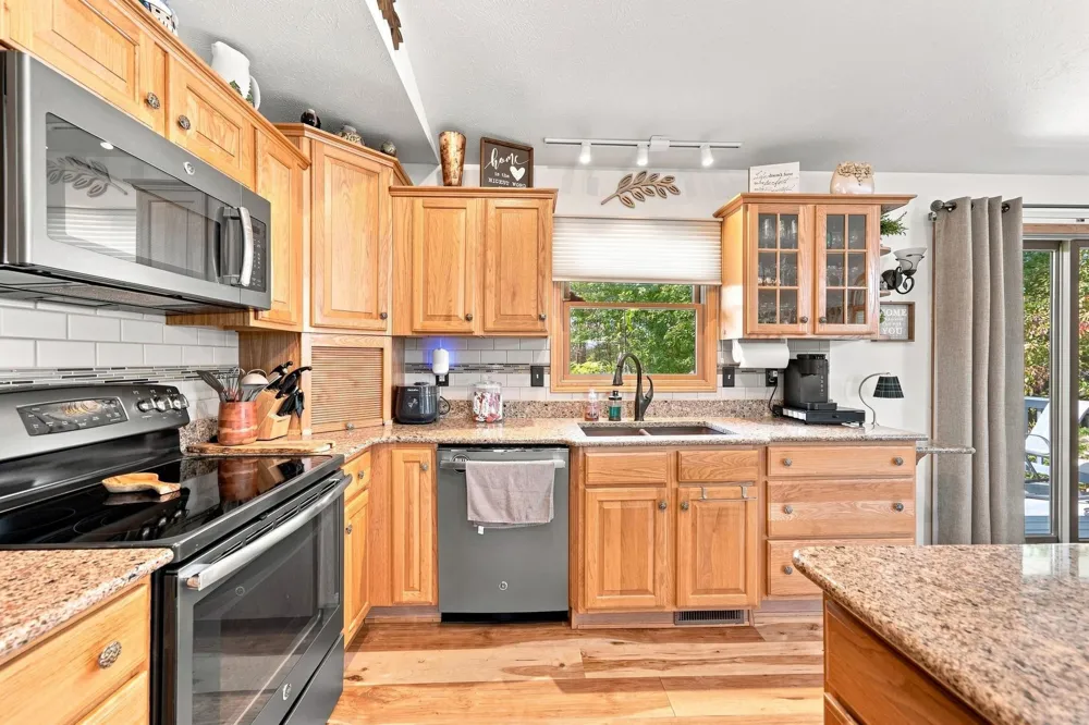7220 S Jamie Drive Riverside Township, MI 49657