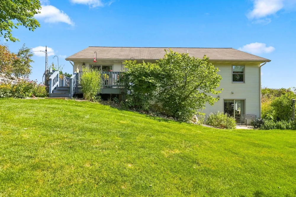 7220 S Jamie Drive Riverside Township, MI 49657