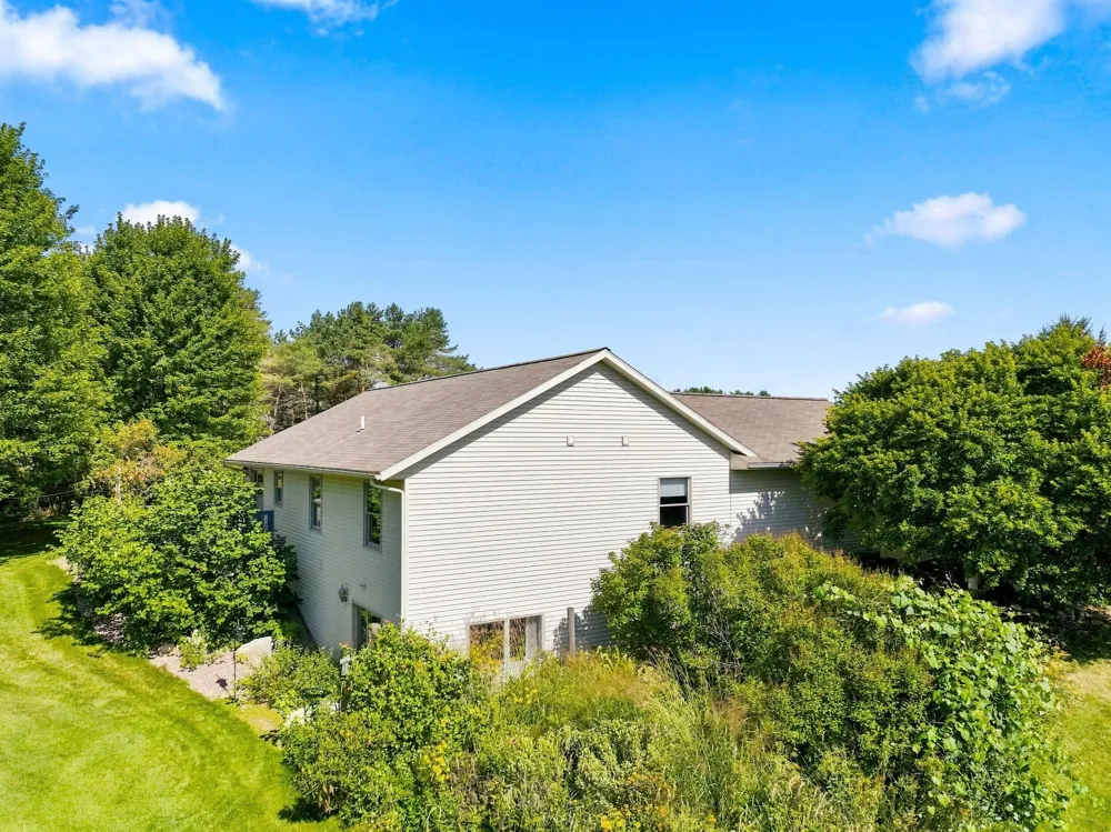 7220 S Jamie Drive Riverside Township, MI 49657