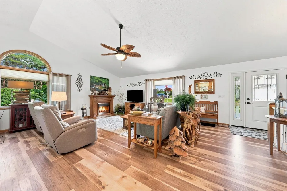 7220 S Jamie Drive Riverside Township, MI 49657