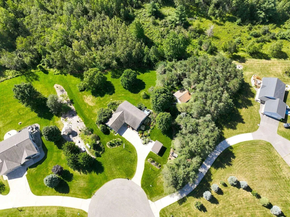 7220 S Jamie Drive Riverside Township, MI 49657