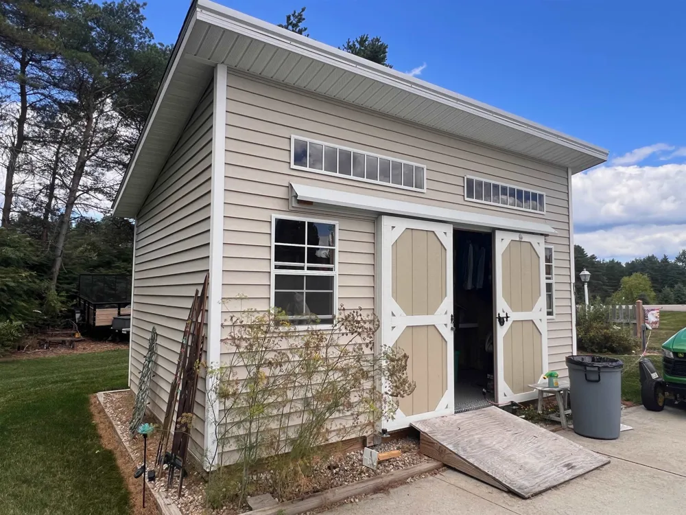 7220 S Jamie Drive Riverside Township, MI 49657