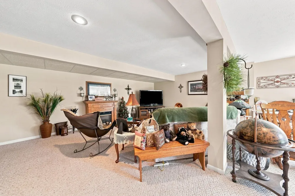 7220 S Jamie Drive Riverside Township, MI 49657
