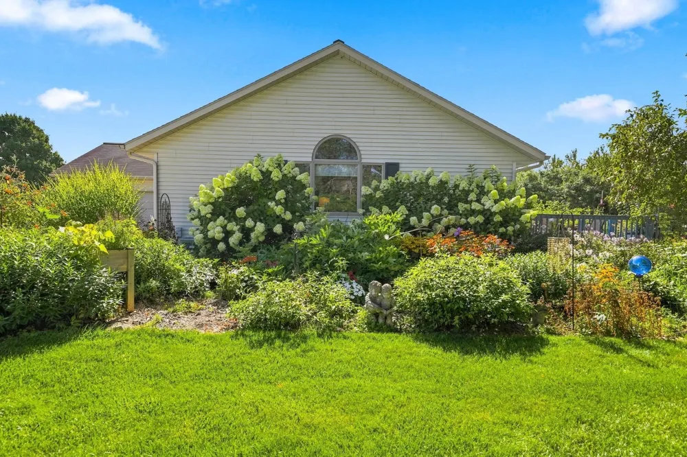 7220 S Jamie Drive Riverside Township, MI 49657