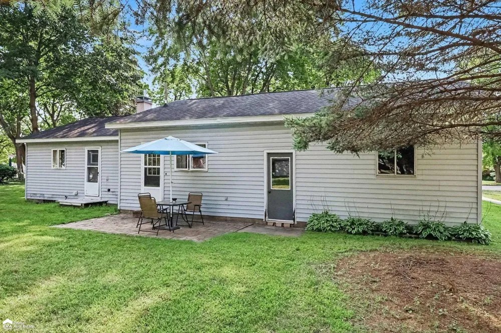 314 Saginaw Street Montrose City, MI 48457