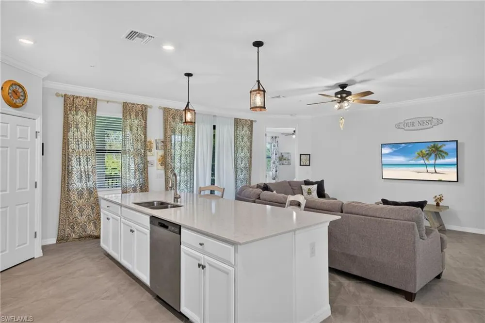 12015 Hawthorn Lake Drive #201 Fort Myers, FL 33913