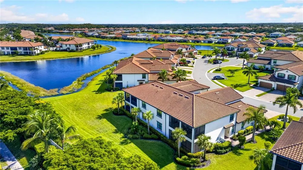 12015 Hawthorn Lake Drive #201 Fort Myers, FL 33913