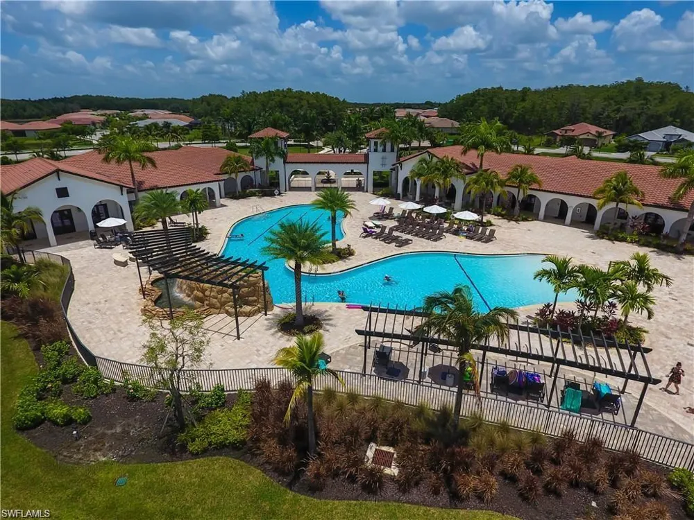 12015 Hawthorn Lake Drive #201 Fort Myers, FL 33913