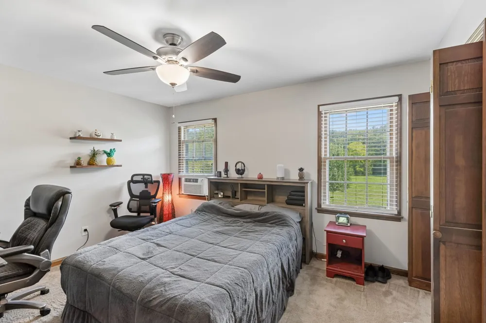 3087 Valley Creek Rd Culleoka, TN 38451
