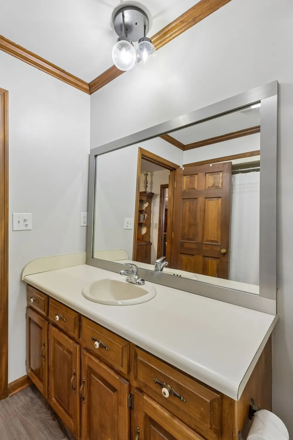 3087 Valley Creek Rd Culleoka, TN 38451
