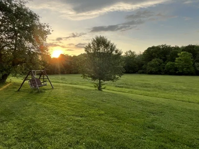 3087 Valley Creek Rd Culleoka, TN 38451