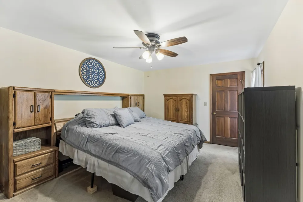 3087 Valley Creek Rd Culleoka, TN 38451