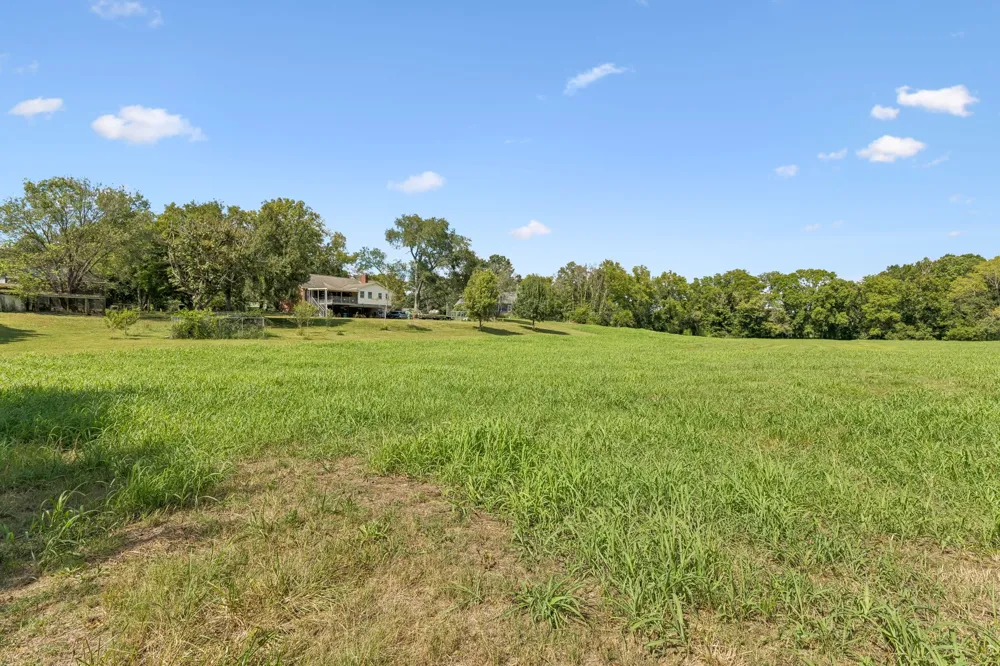 3087 Valley Creek Rd Culleoka, TN 38451