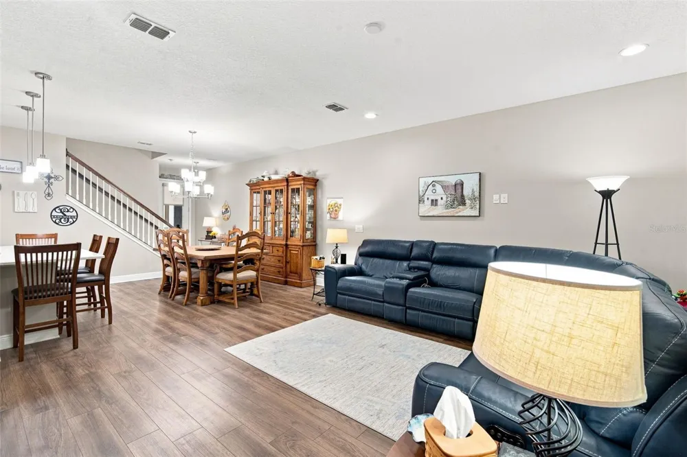 14215 PONDHAWK LANE Tampa, FL 33625