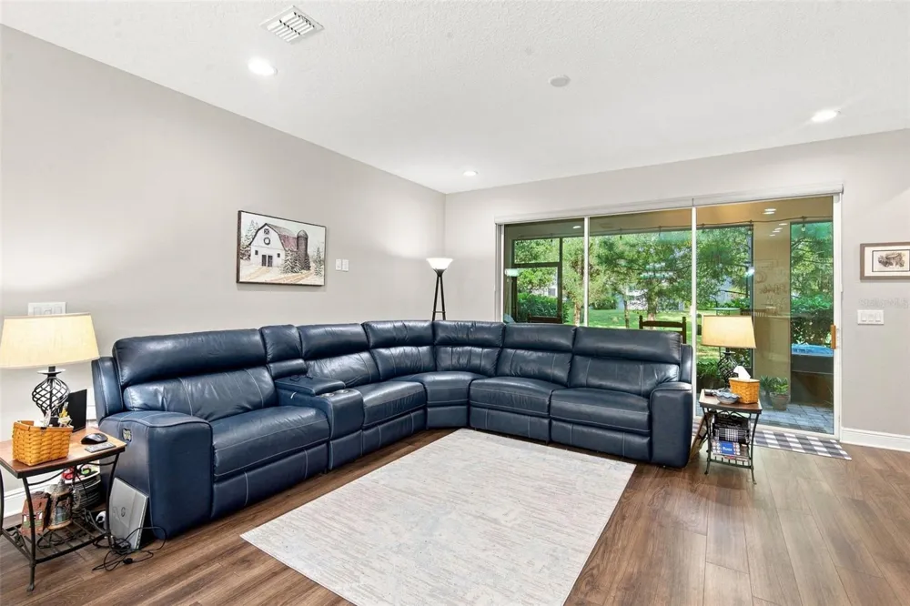 14215 PONDHAWK LANE Tampa, FL 33625