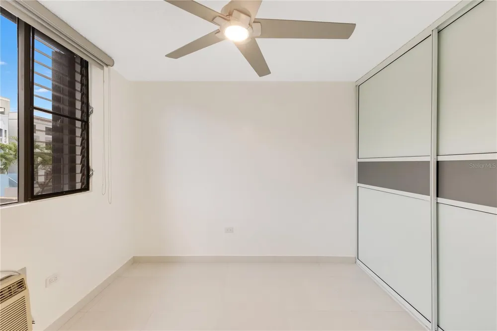 Cond. GOLDEN COURT II, HATO REY #H 202 San Juan, PR 00918