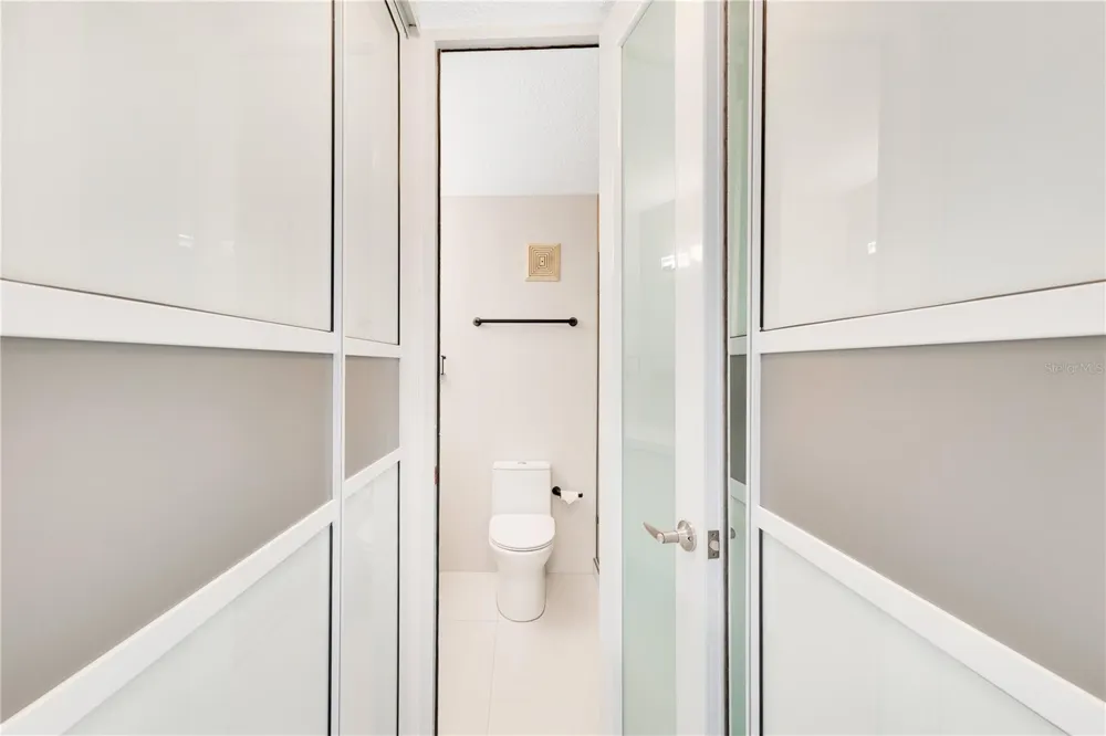 Cond. GOLDEN COURT II, HATO REY #H 202 San Juan, PR 00918