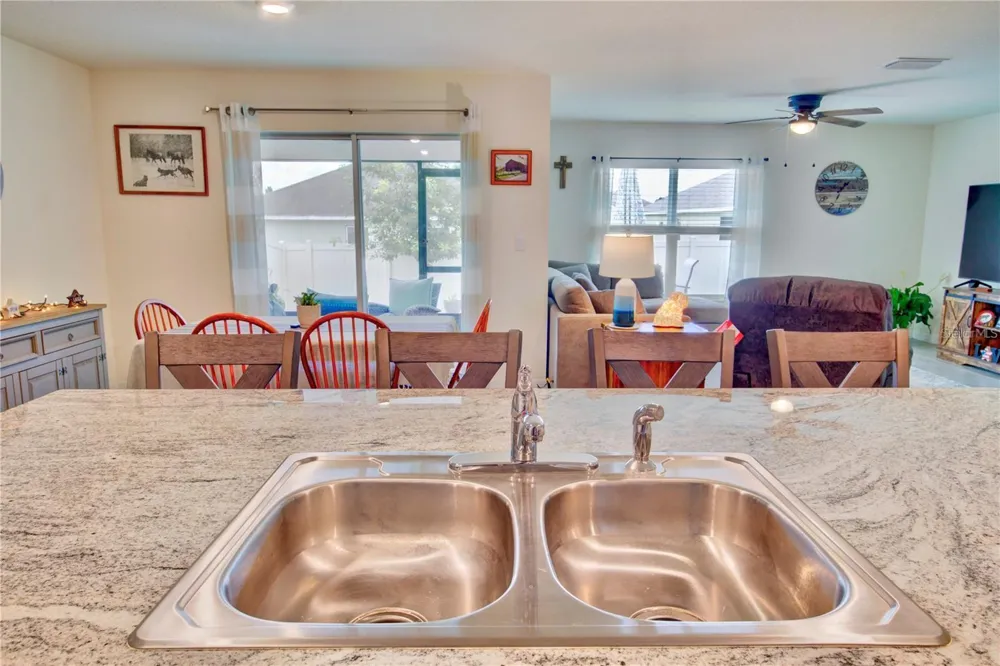 35712 DOVELAND DRIVE Zephyrhills, FL 33541