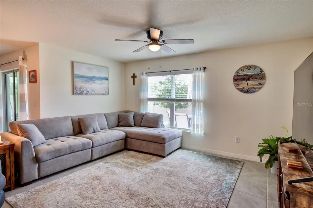 35712 DOVELAND DRIVE Zephyrhills, FL 33541