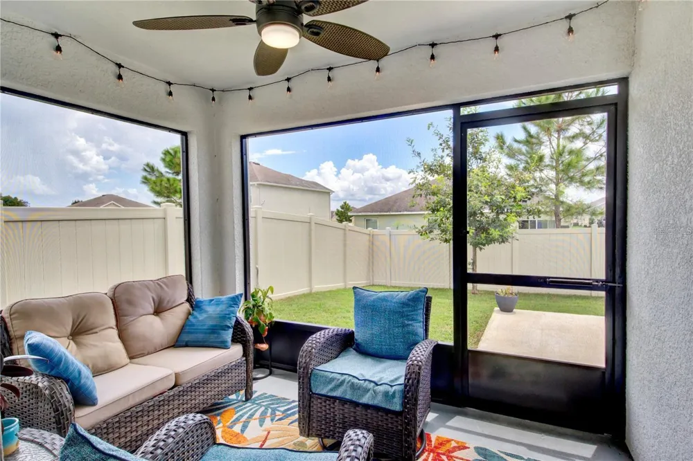 35712 DOVELAND DRIVE Zephyrhills, FL 33541